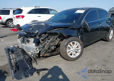 2014 Nissan Altima 2.5 S z USA, uszkodzony, nr VIN 1N4AL3AP2EN238232